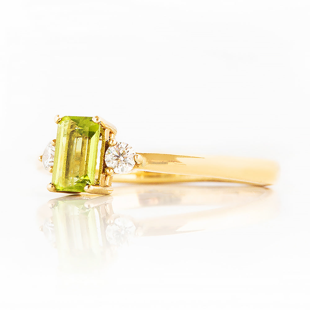 The Bea Ring, Peridot and Diamond