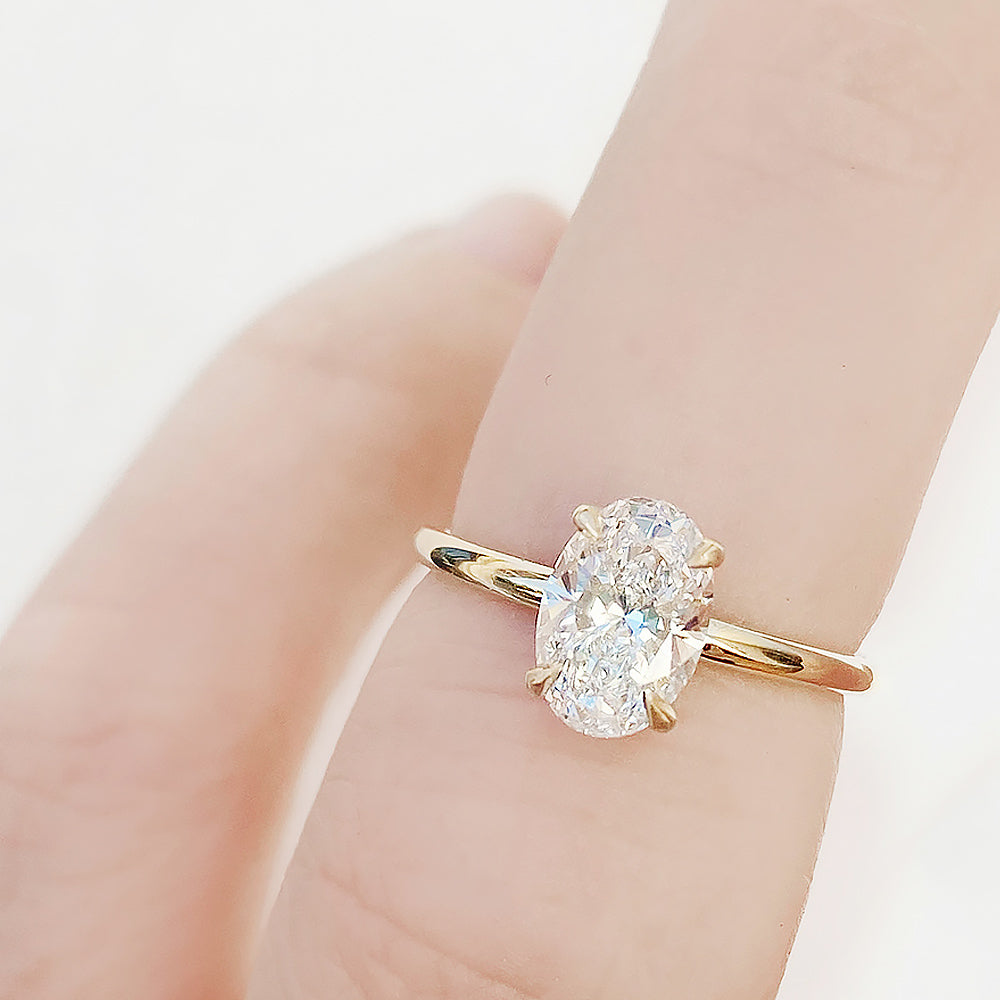 Oval cut Diamond Solitaire Engagement Ring in Yellow Gold - Victoria's Jewellery