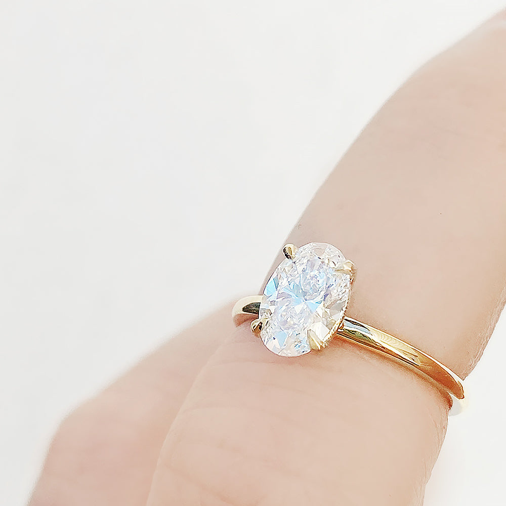 Oval cut Diamond Solitaire Engagement Ring in Yellow Gold - Victoria's Jewellery
