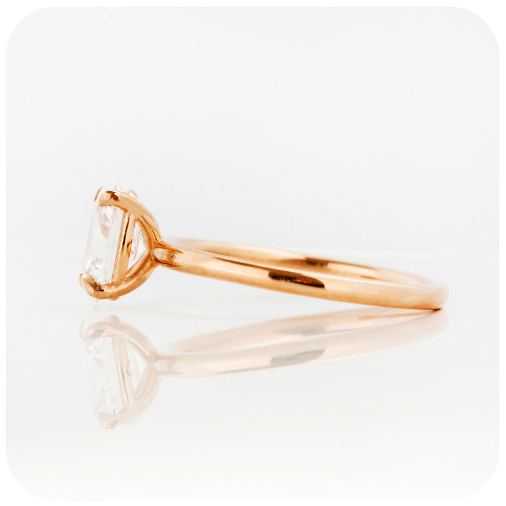 Zoey, Oval cut Diamond Solitaire Engagement Ring