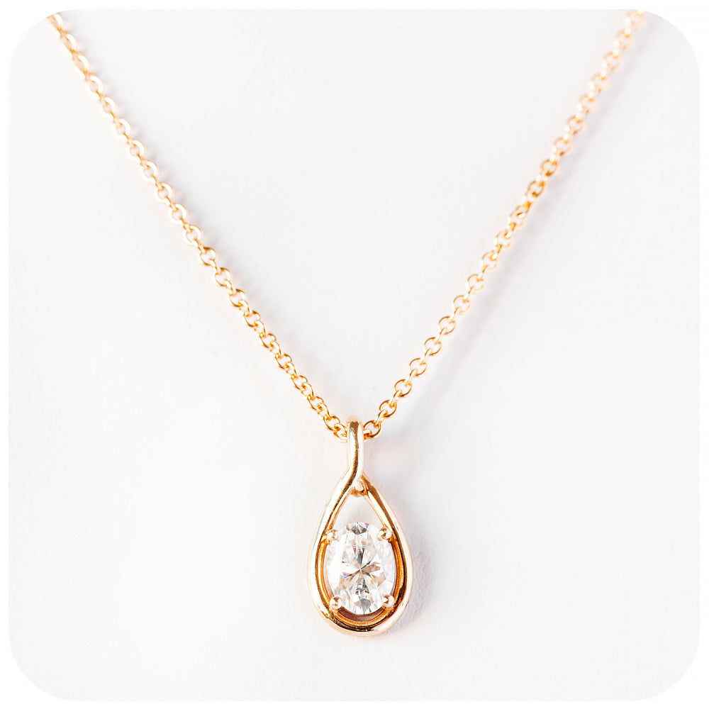 The Infinity Pendant with Moissanite