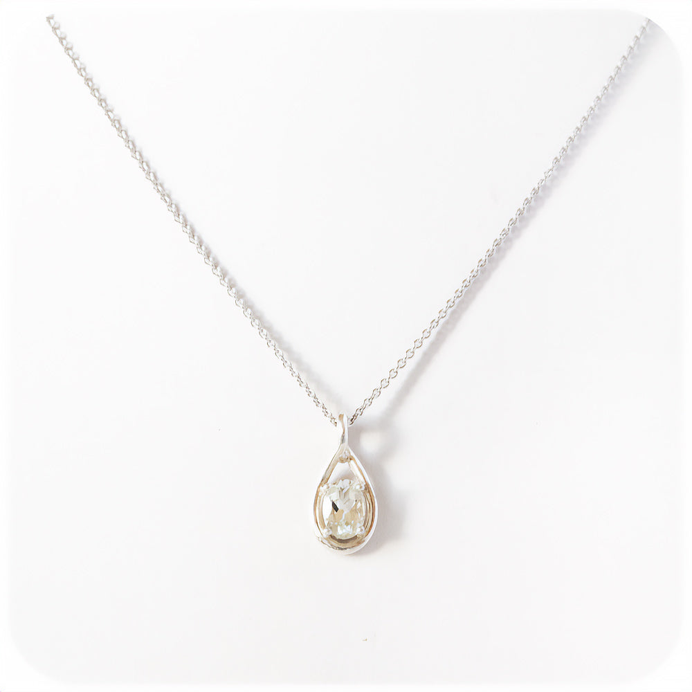 The Infinity Pendant with Prasiolite
