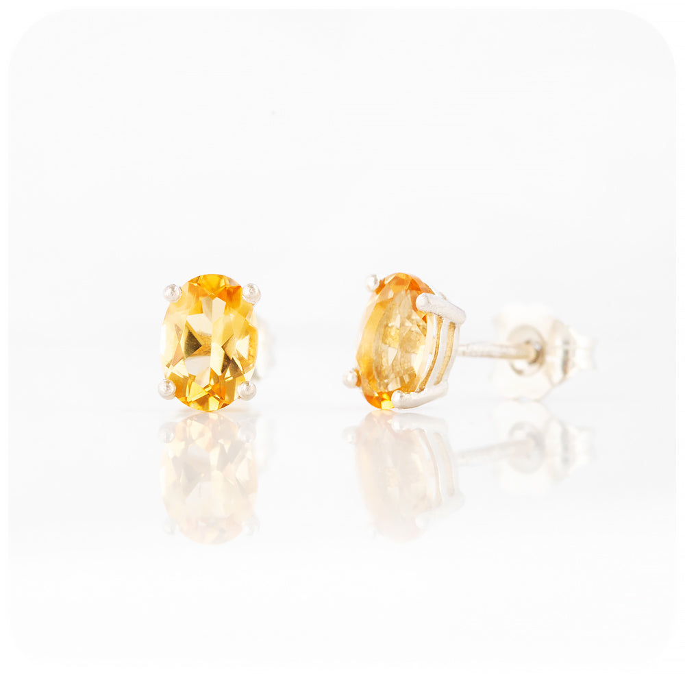 Oval cut yellow Citrine Stud Earring - Victoria's Jewellery