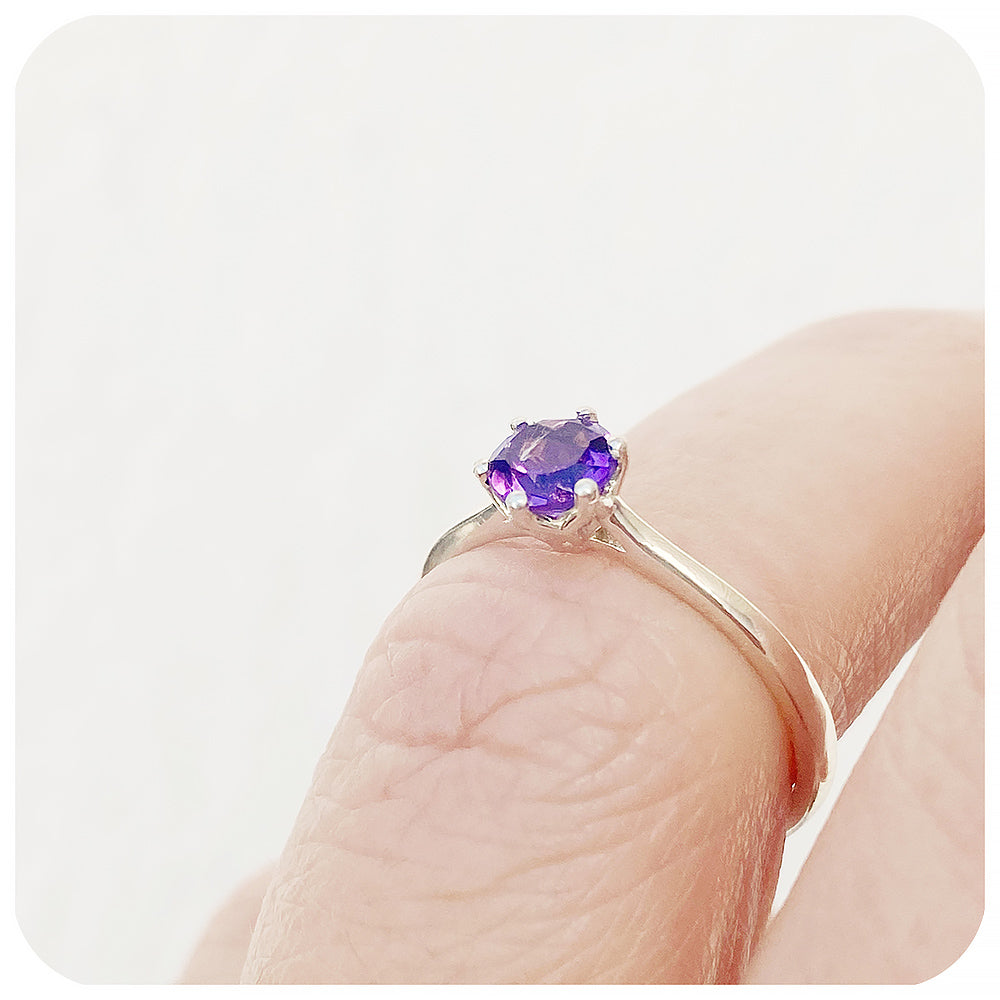 Tulip, a Six Claw Amethyst Ring