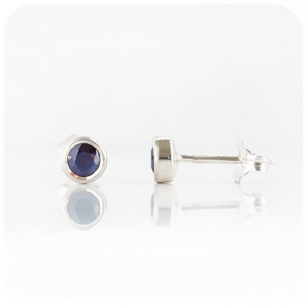 The Tube, Blue Sapphire Stud Earring