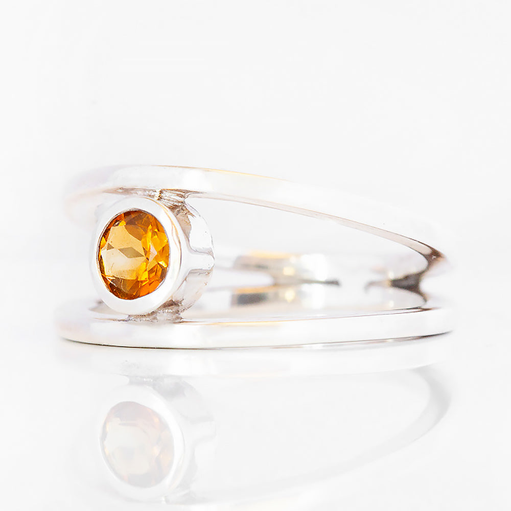Harper, Round cut Citrine Split Band Ring