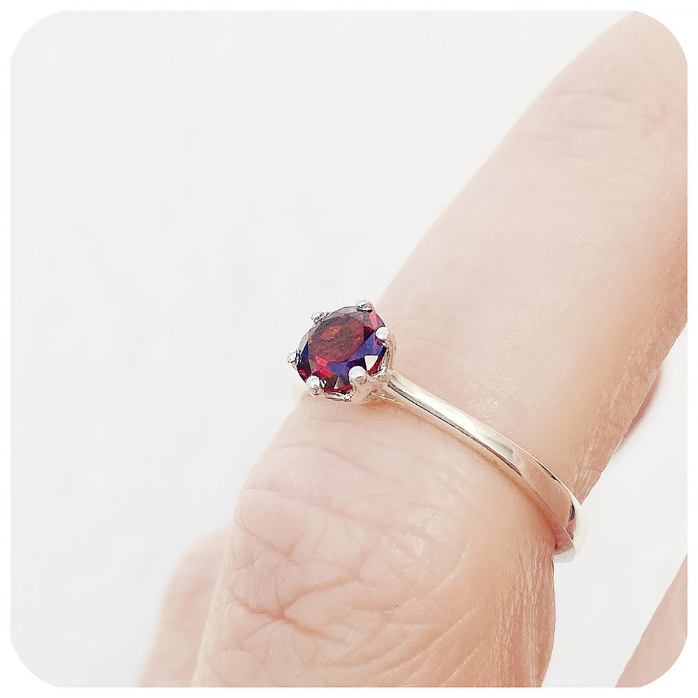 Tulip, a Six Claw Garnet Ring