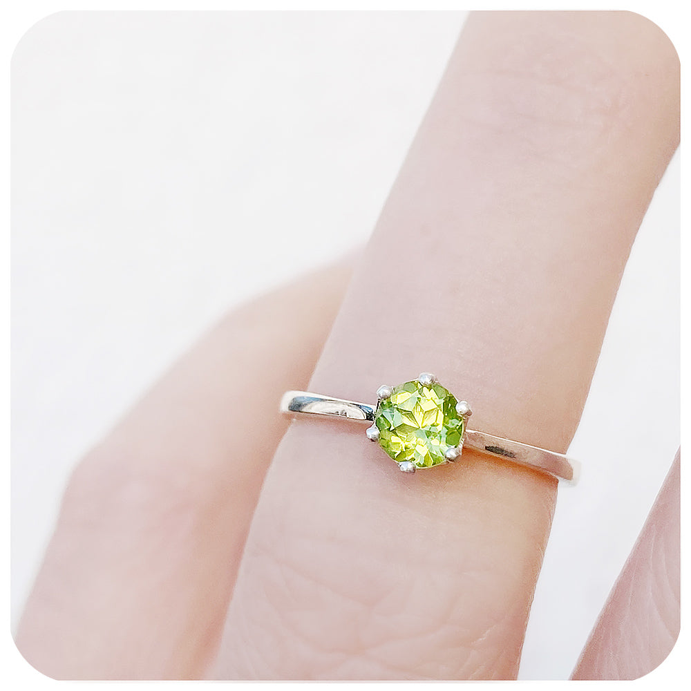 Round cut Green Peridot August Birthstone Solitaire Ring - Victoria's Jewellery