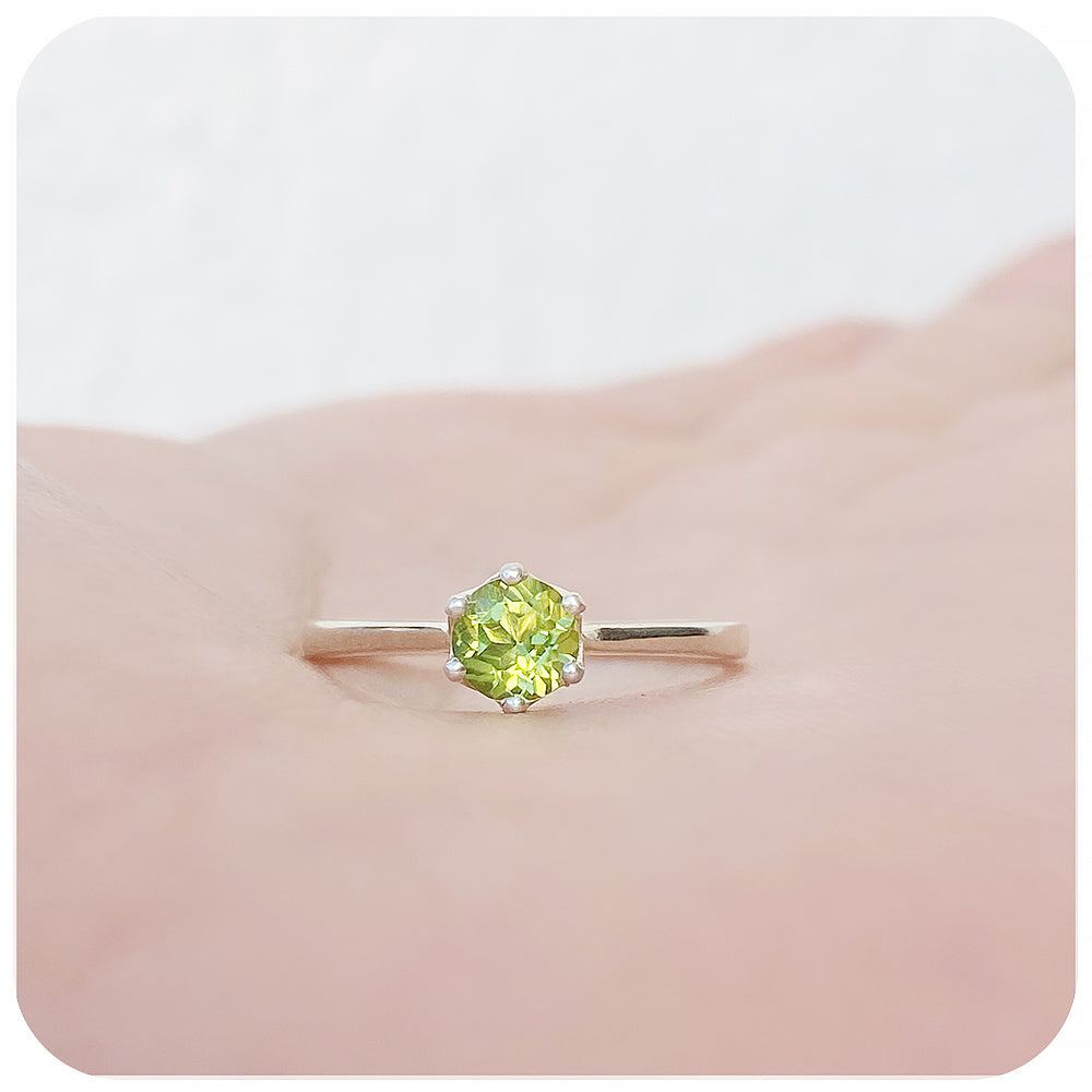 Round cut Green Peridot August Birthstone Solitaire Ring - Victoria's Jewellery