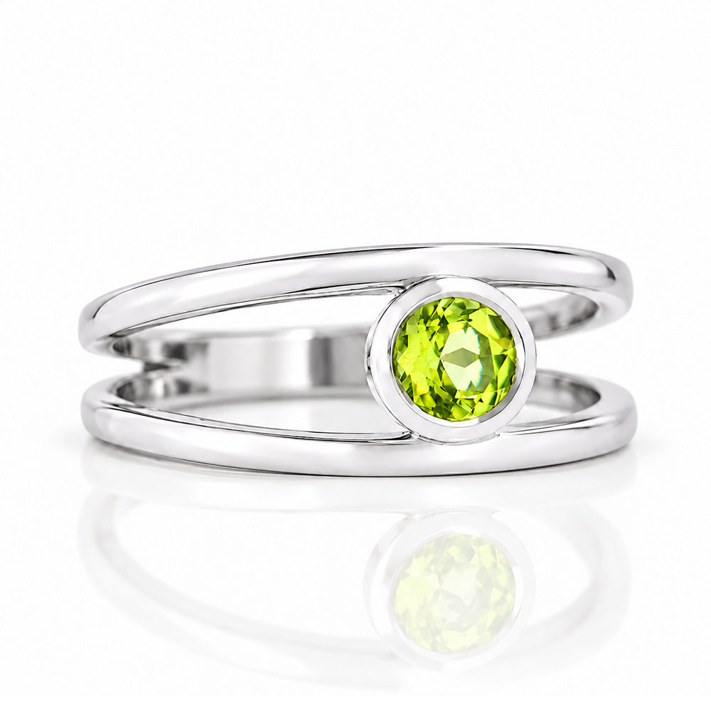 Harper, Round cut Peridot Split Band Ring - Victoria's Jewellery