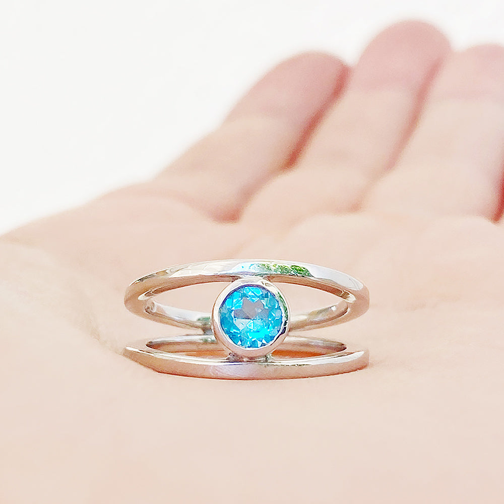 Harper, Round cut Swiss Blue Topaz Split Band Ring