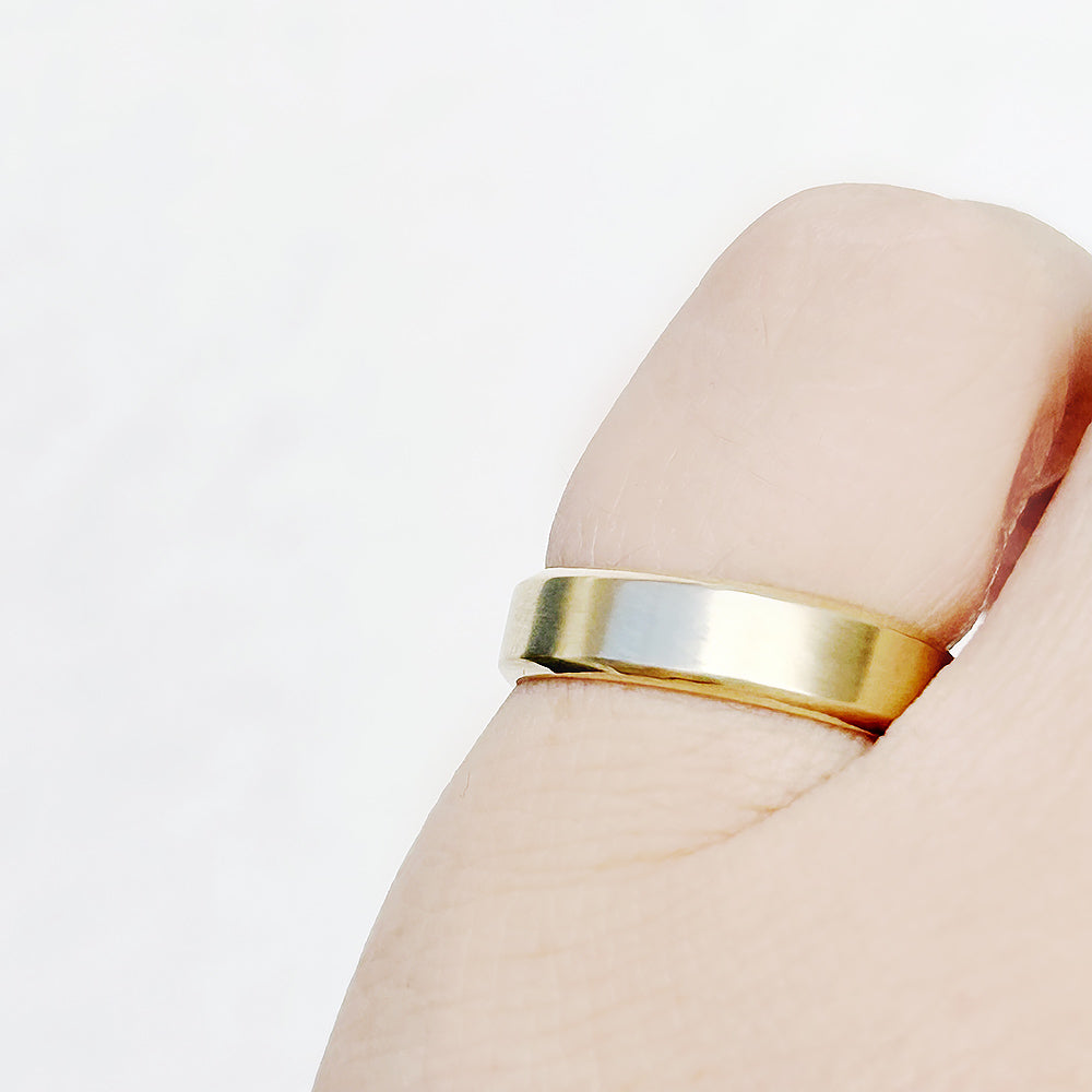 Bevelled edge Mens Wedding Ring in Yellow Gold - Victoria's Jewellery