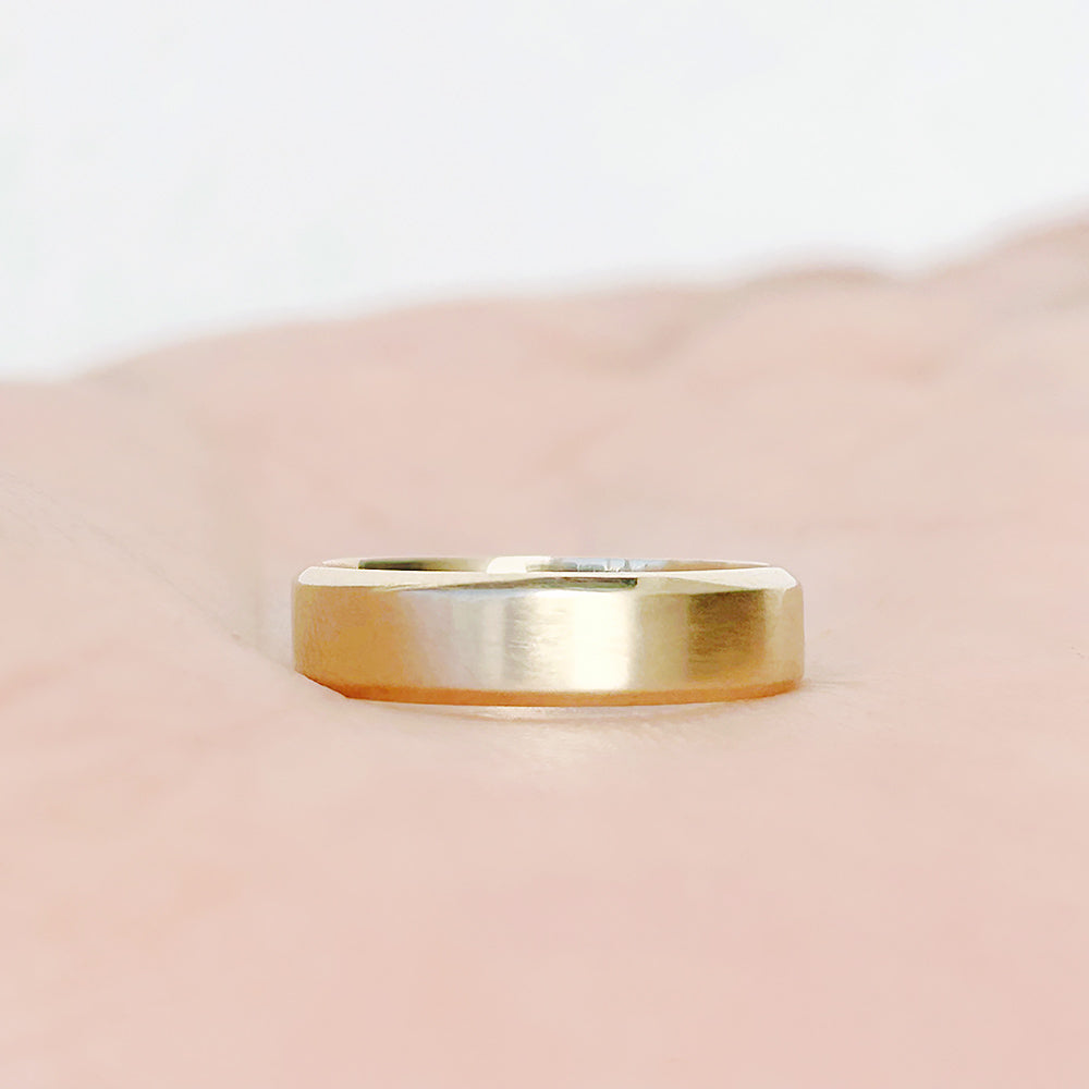 Bevelled edge Mens Wedding Ring in Yellow Gold - Victoria's Jewellery