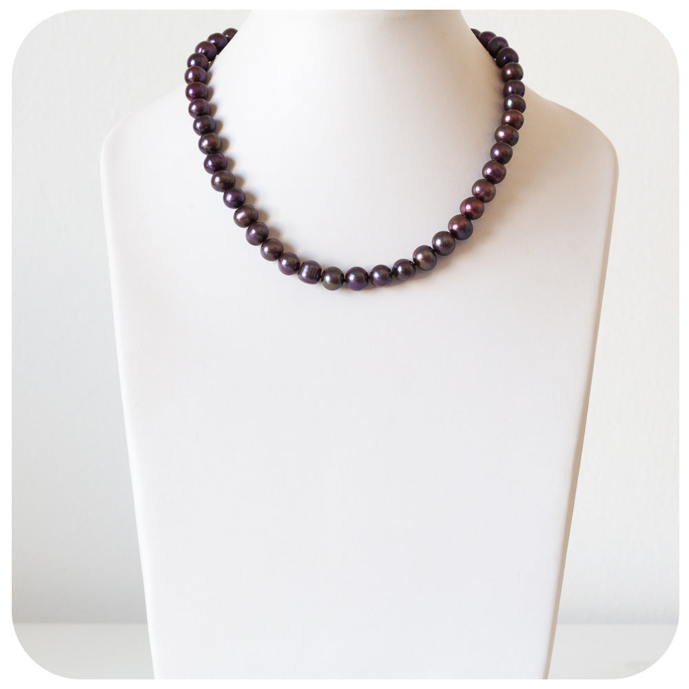 10 - 11mm Purple Peacock Fresh Water Pearl Necklace