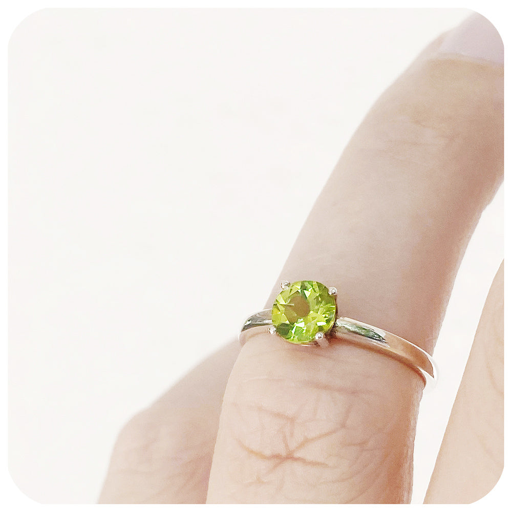 Round cut Peridot Solitaire Four Claw Ring - Victoria's Jewellery