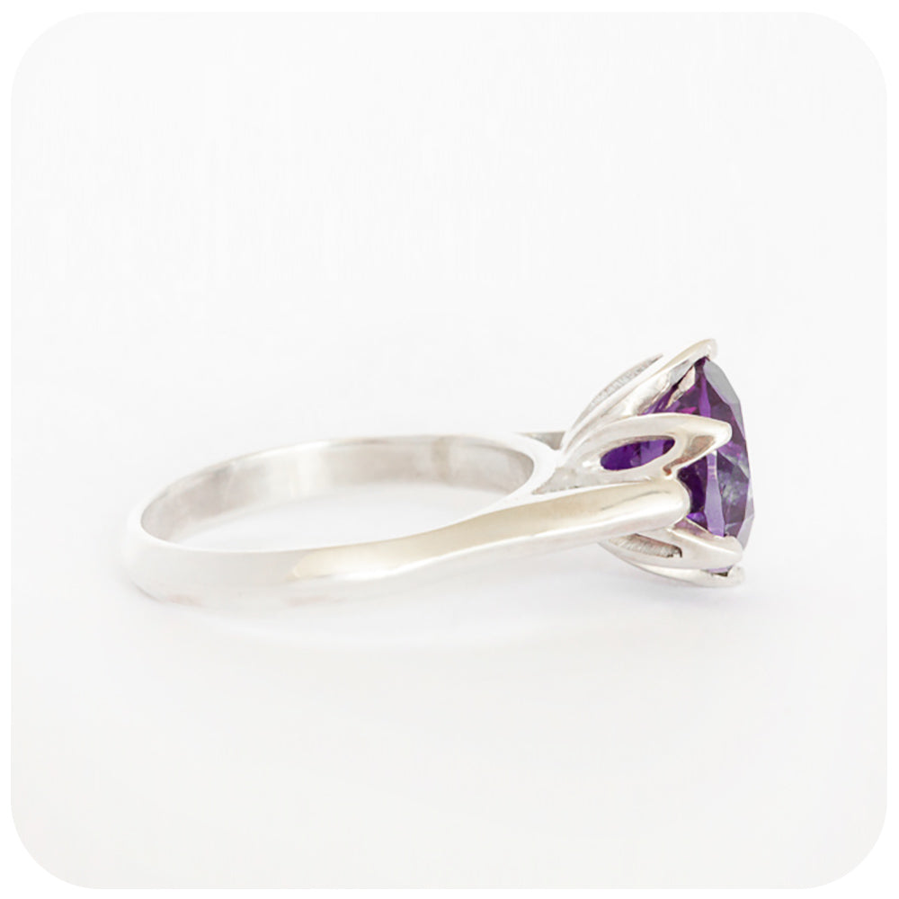 Round cut Amethyst, Six Claw Ring in Silver
