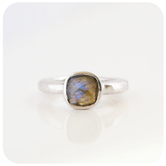 cushion cut labradorite ring in silver