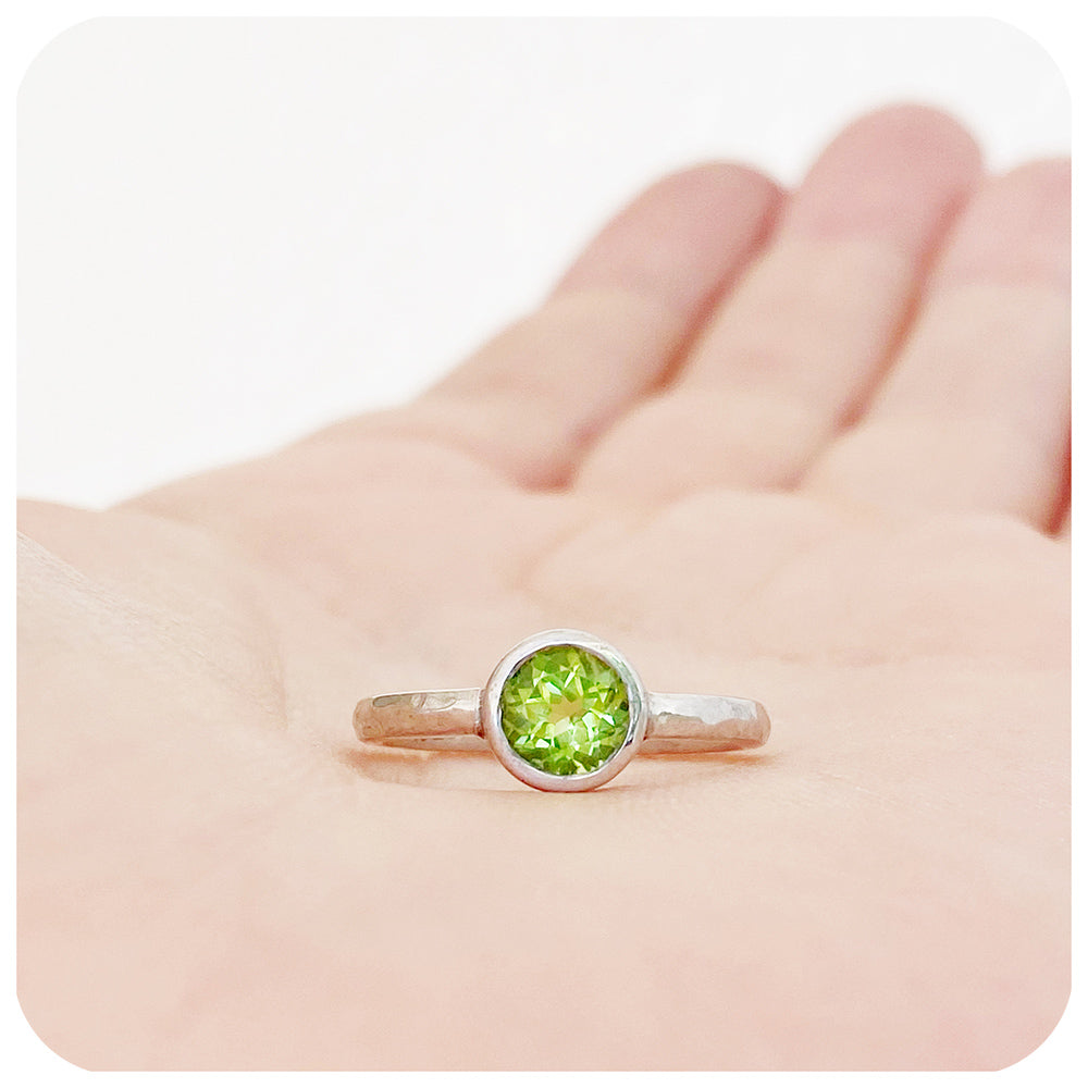 Round cut Peridot Ring In Sterling Silver - Victoria's Jewellery