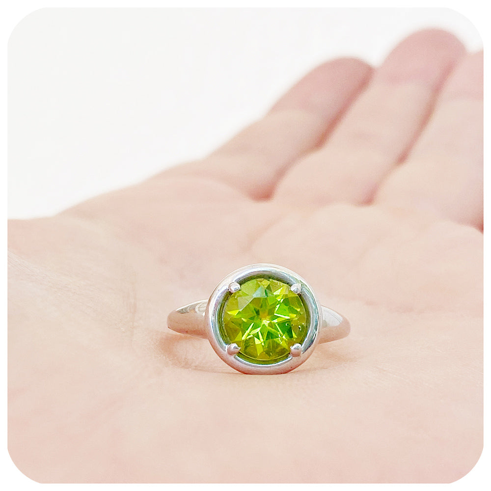 Round cut Peridot Ring in Sterling Silver - Victoria's Jewellery