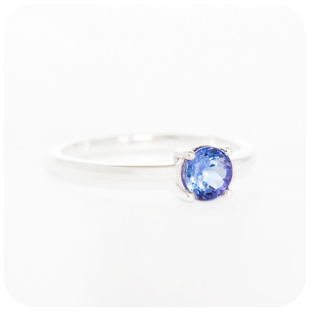 Round cut Tanzanite Solitaire Ring