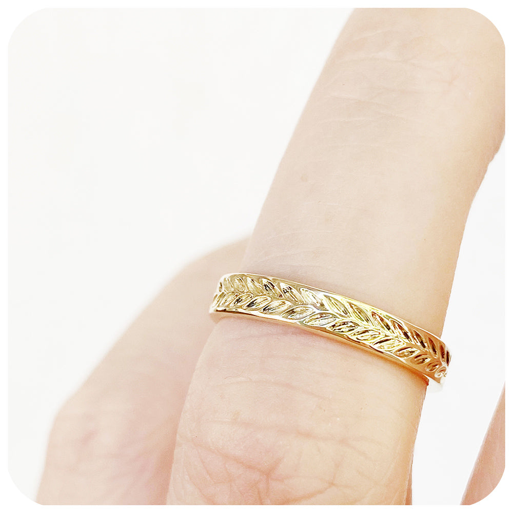 The Wreath, an Engraved Eternity Ring