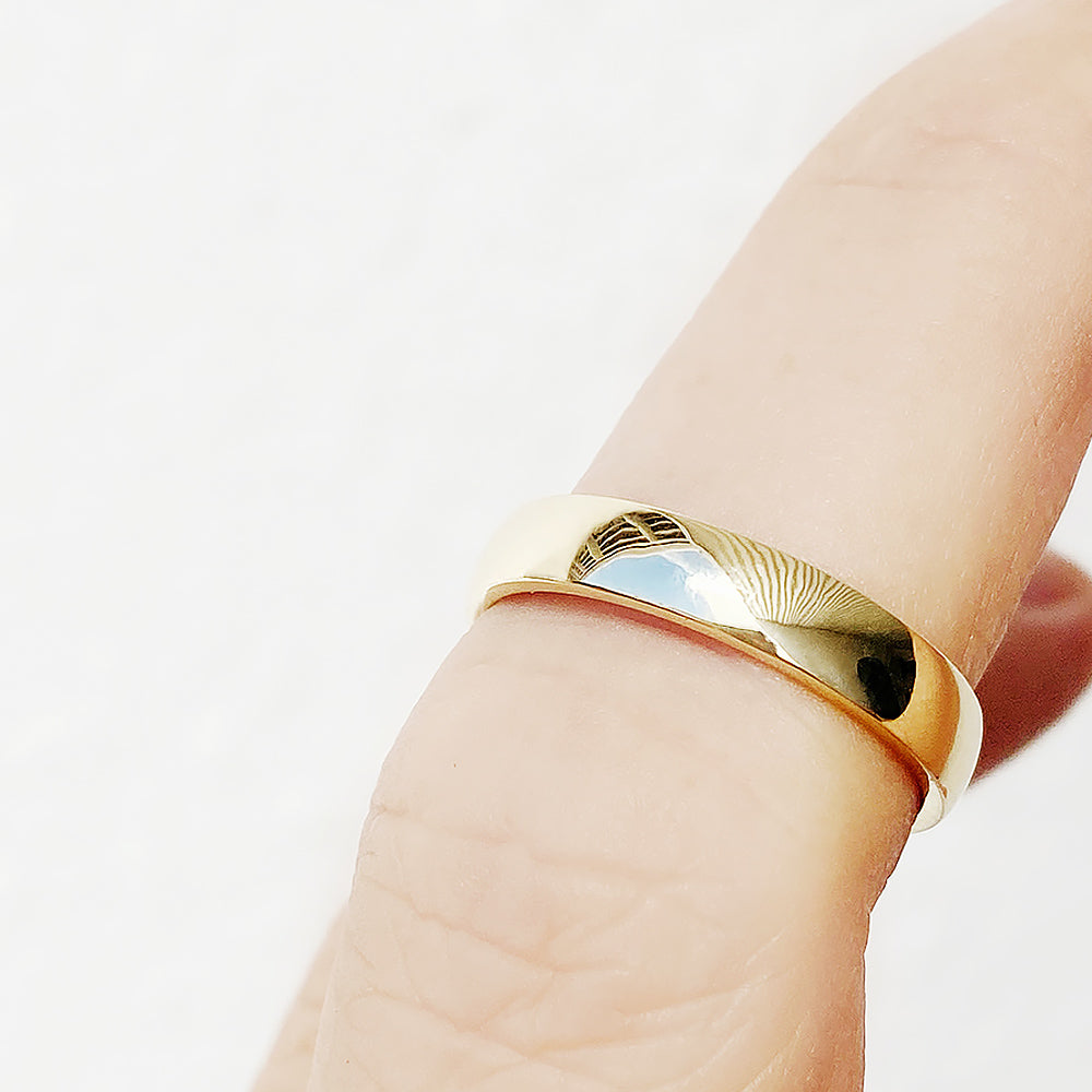 4mm Mens Wedding Band Ring in Yellow Gold - Victoria's Jewellery