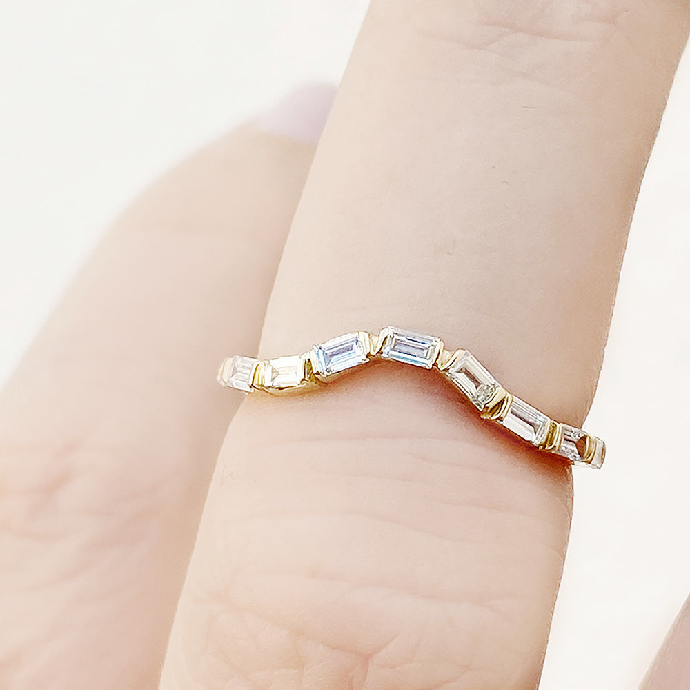 Noari, a Baguette cut Wedding Ring