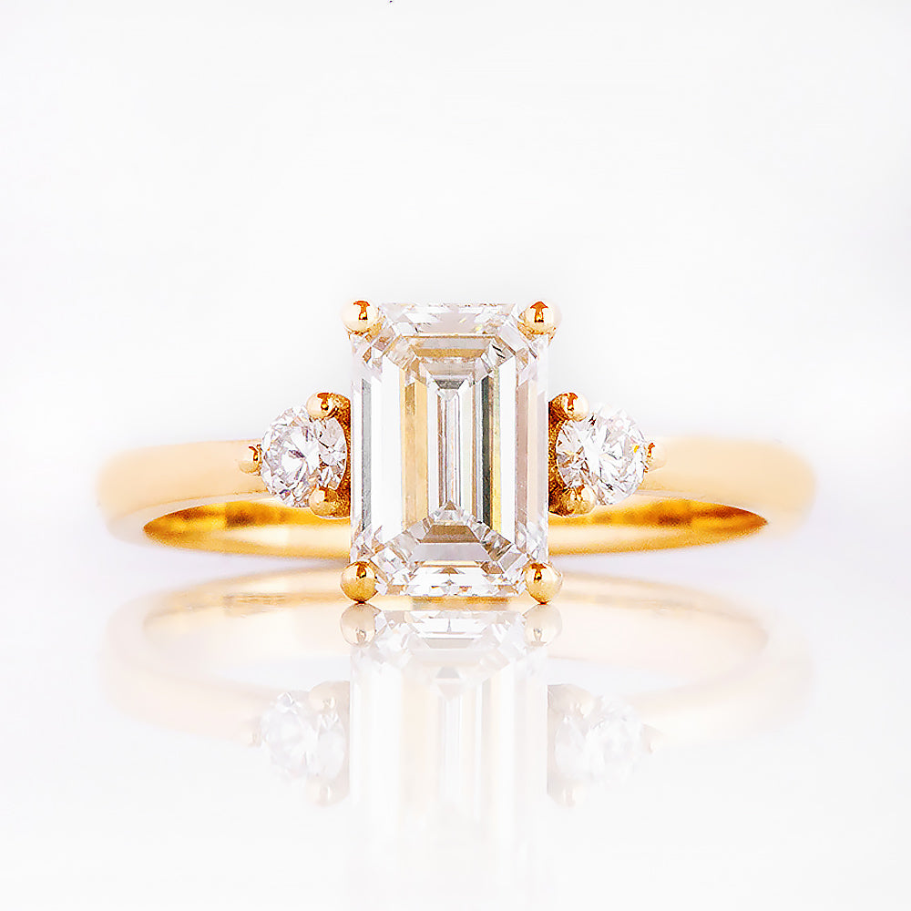 Bea, a Lab Diamond Engagement Ring - 1ct - Victoria's Jewellery