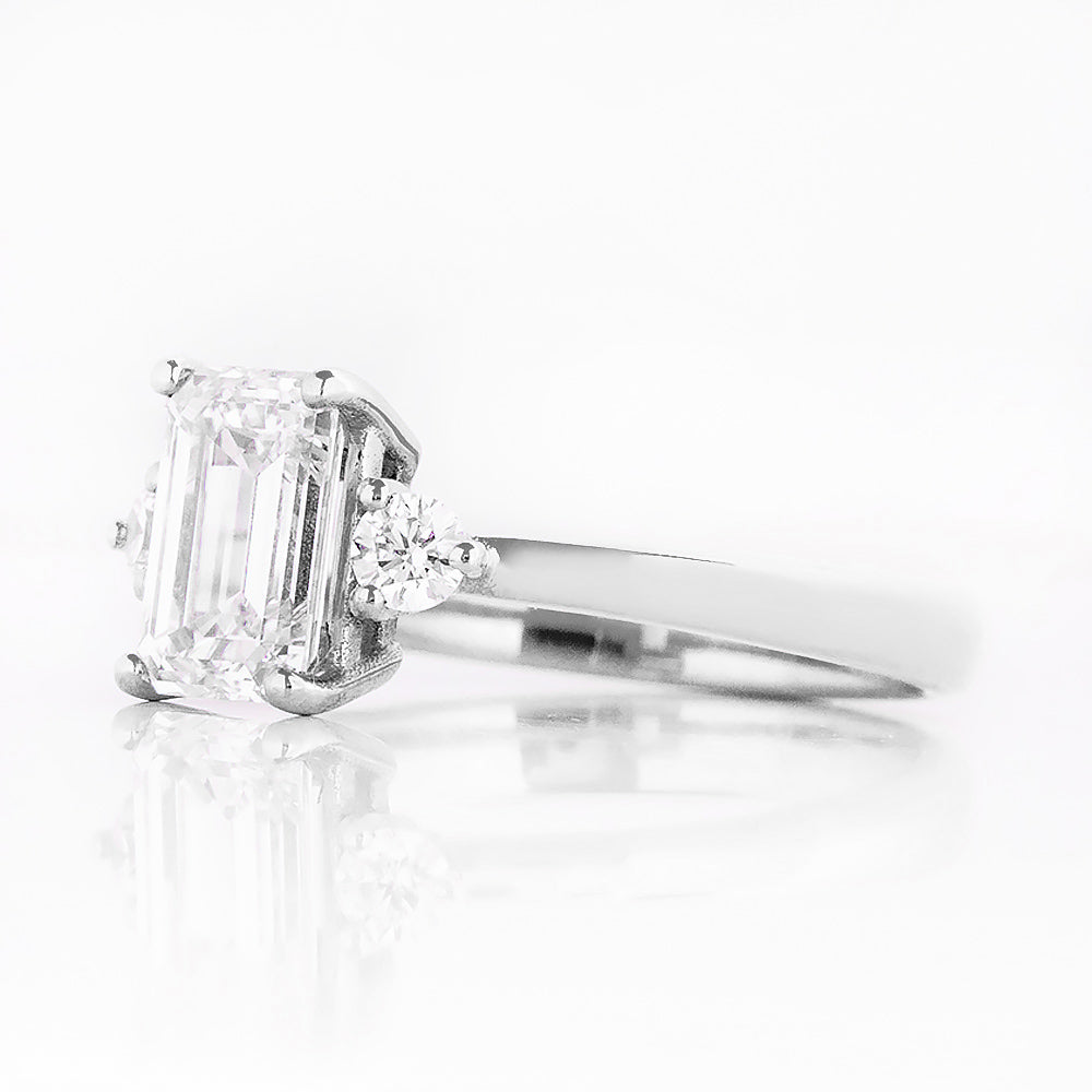 Bea, a Lab Diamond Engagement Ring - 1ct - Victoria's Jewellery