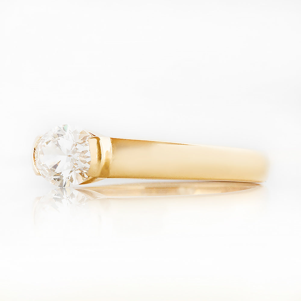 Akari, an oval cut Lab Diamond Ring