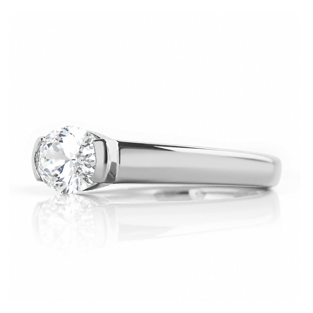Akari, an oval cut Lab Diamond Ring - Victoria's Jewellery