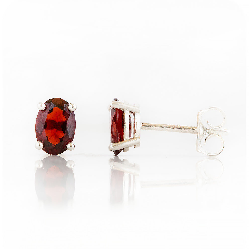 Luna, Oval cut Garnet Stud Earrings - 7x5mm