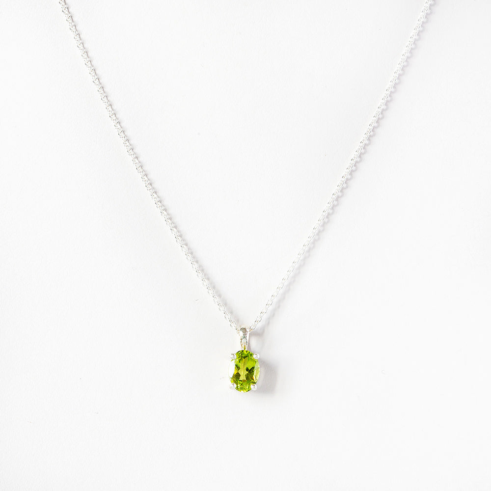 Luna, an Oval cut Peridot Necklace - 7x5mm