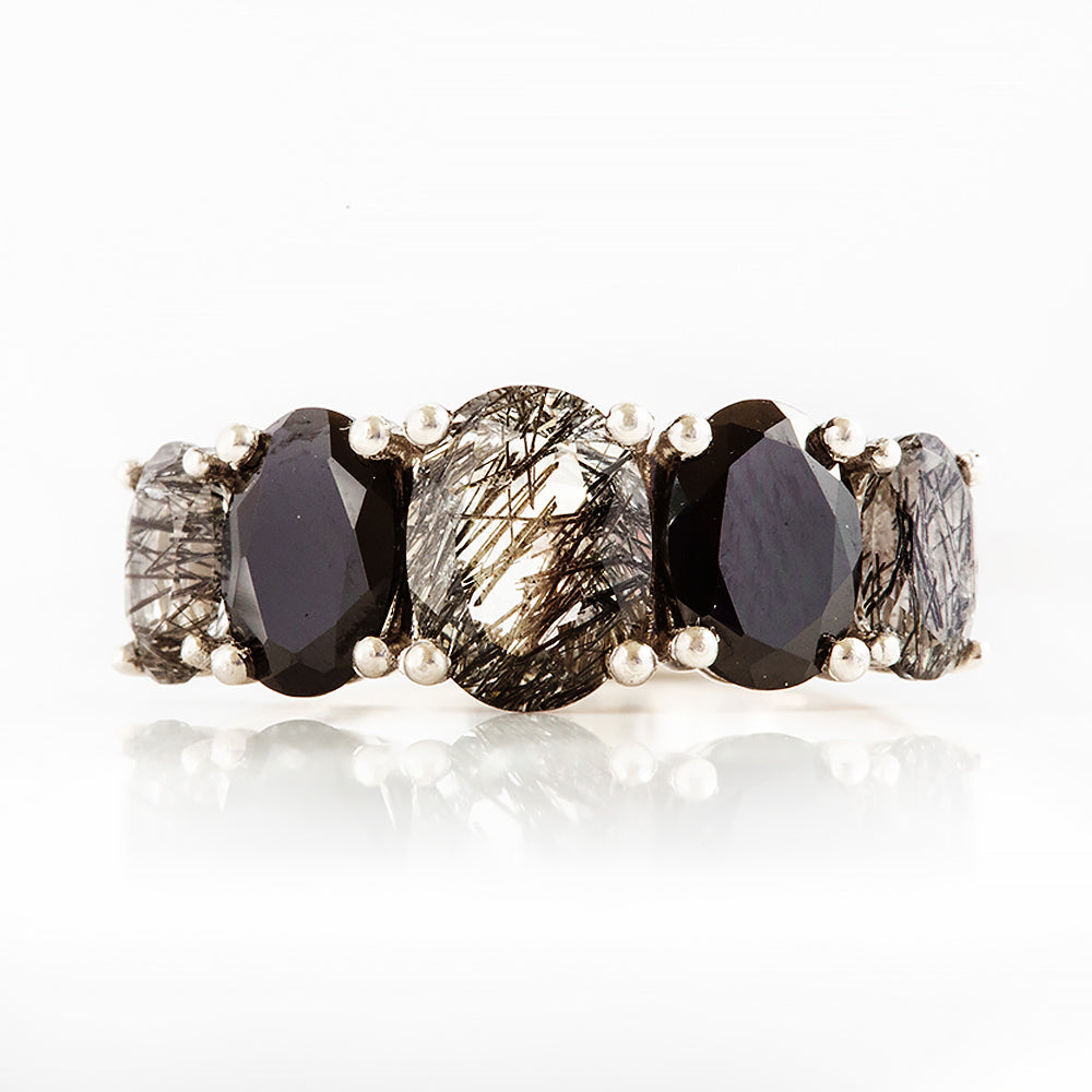 Queen, a Black Rutile and Spinel Ring