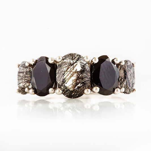 Queen, a Black Rutile and Spinel Ring