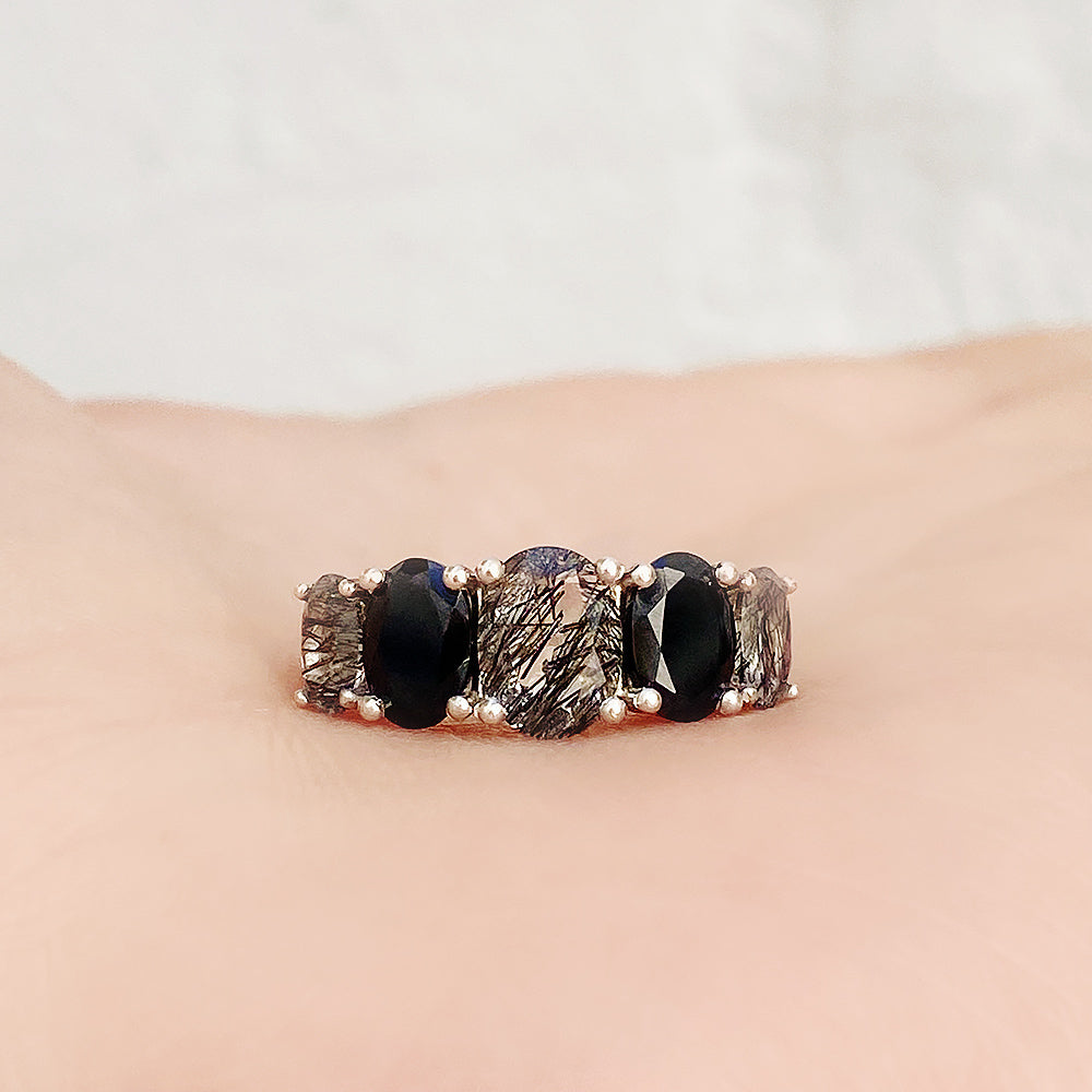 Queen, a Black Rutile and Spinel Ring