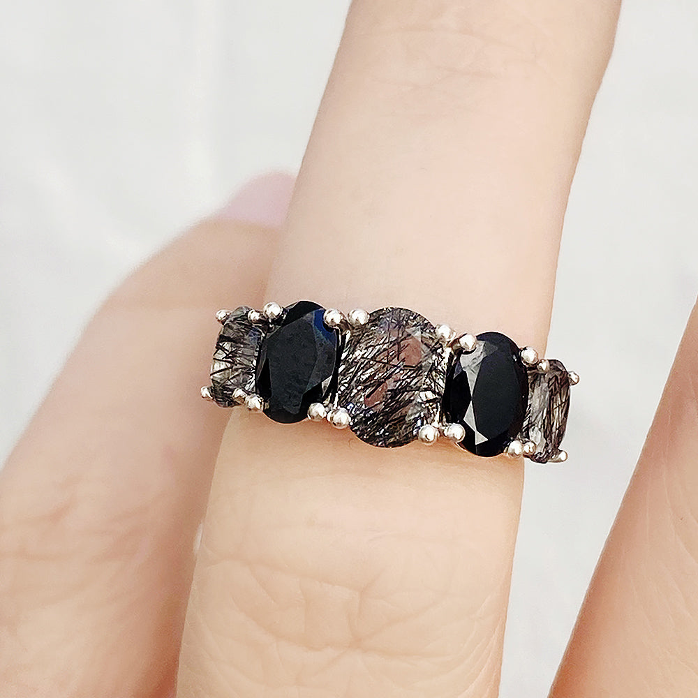Queen, a Black Rutile and Spinel Ring
