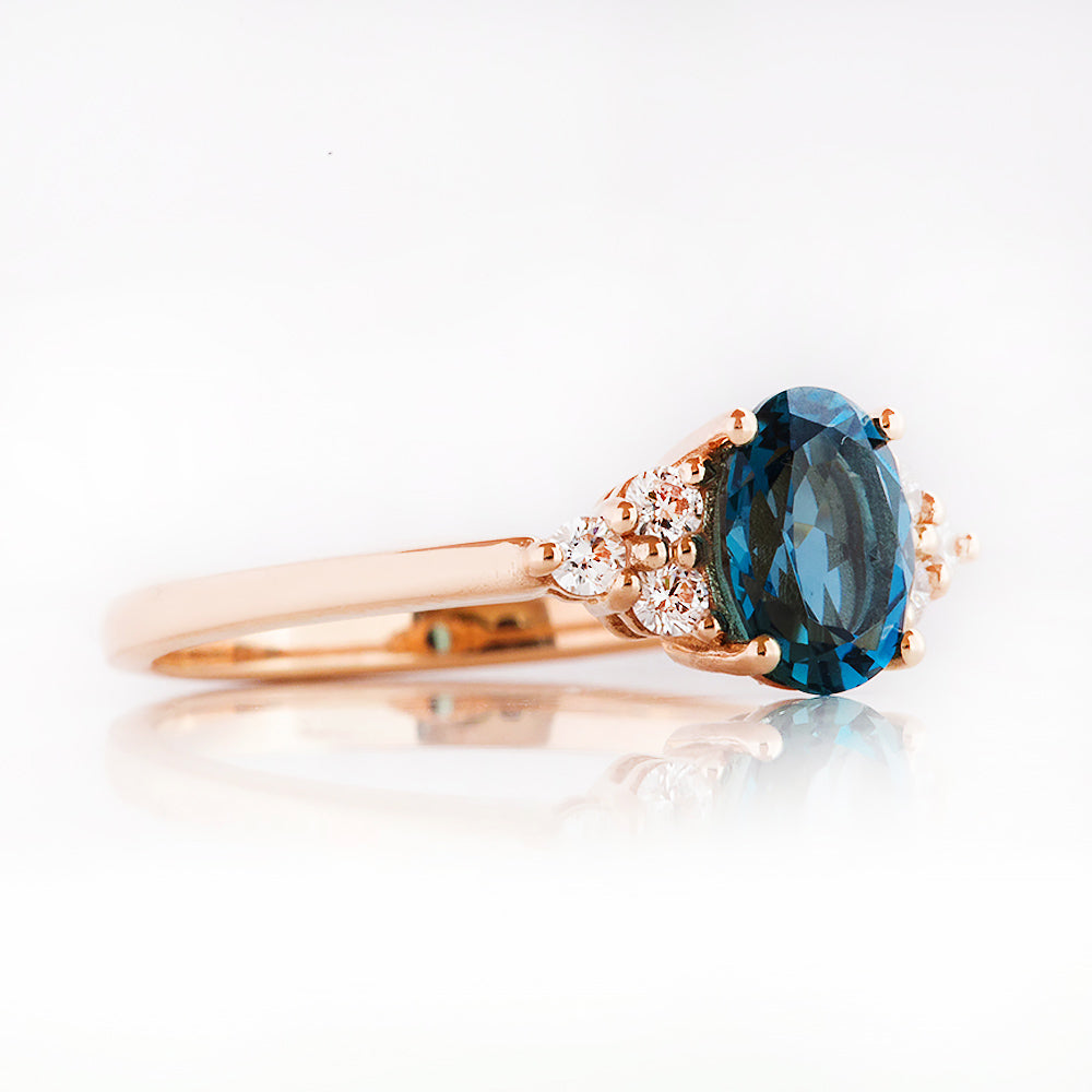 Este, Oval cut Lab Sapphire and Diamond Ring