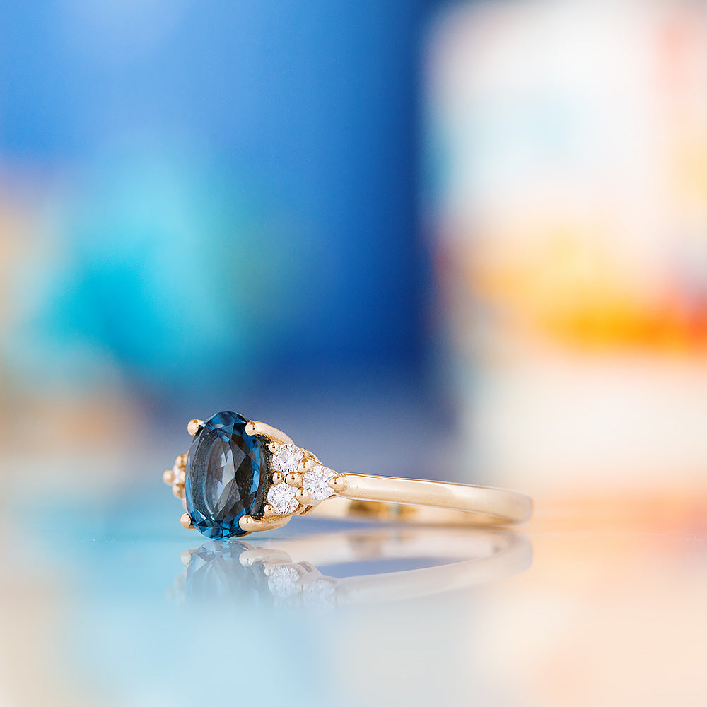 Este, Oval cut Lab Sapphire and Diamond Ring