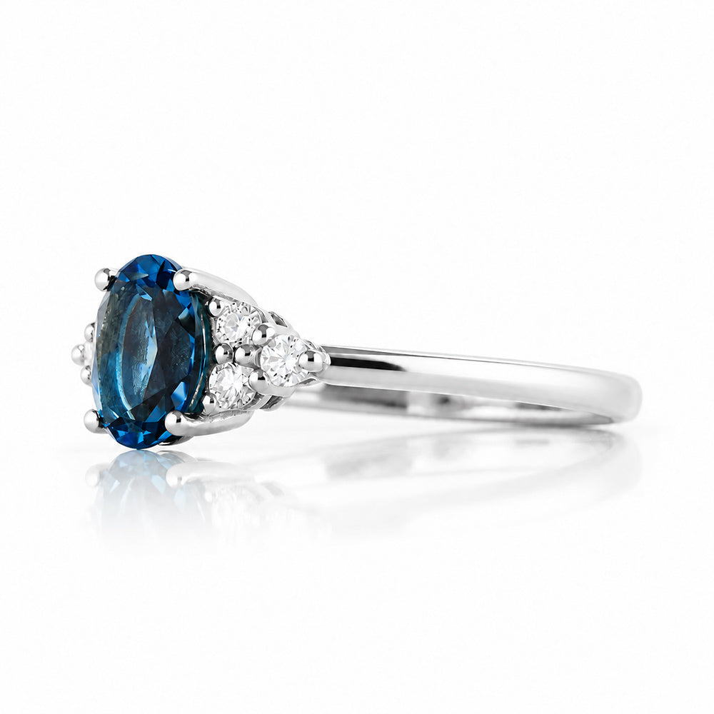 Este, Oval cut Lab Sapphire and Diamond Ring