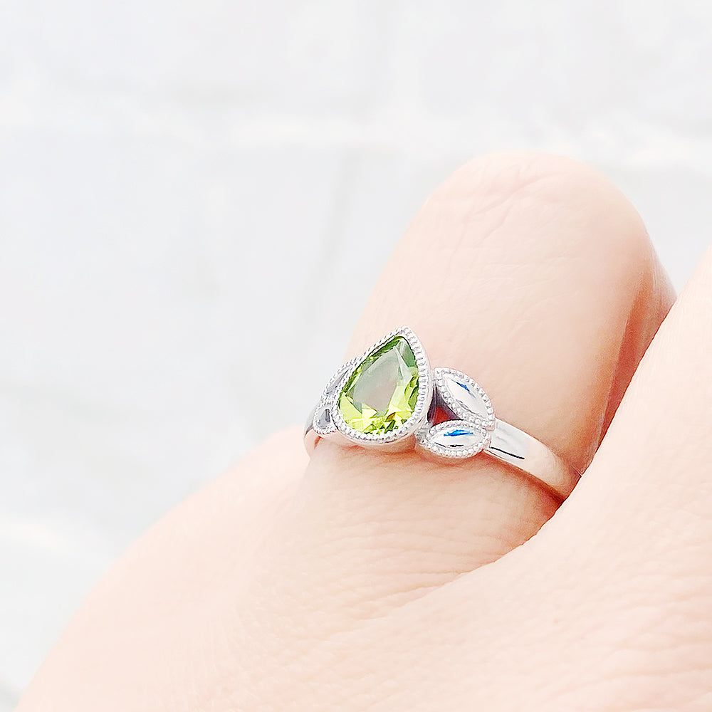 Mariana, a Peridot Ring