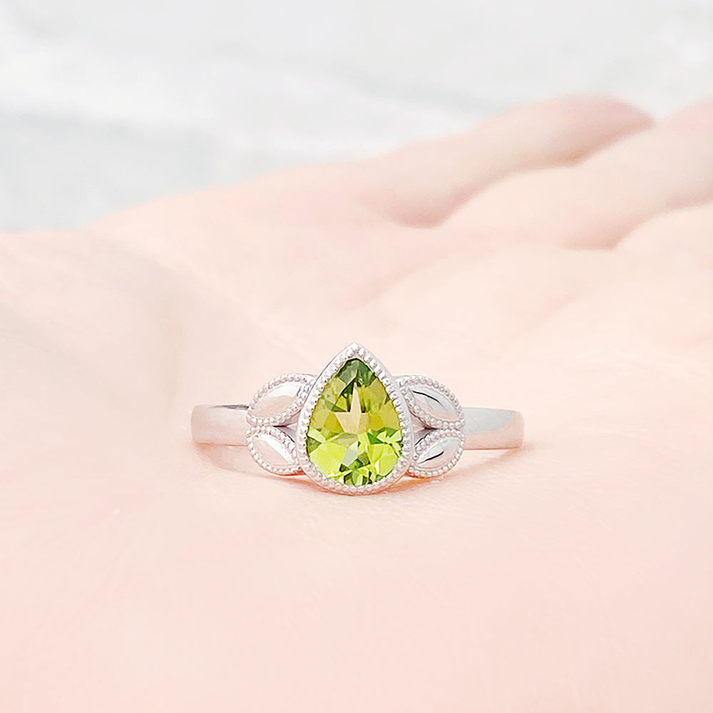 Mariana, a Peridot Ring