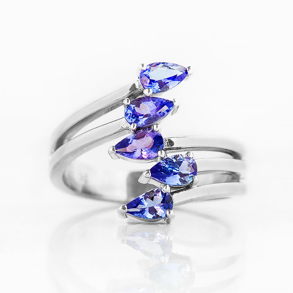 Ciela, a Tanzanite Shooting Star Ring - Victoria's Jewellery