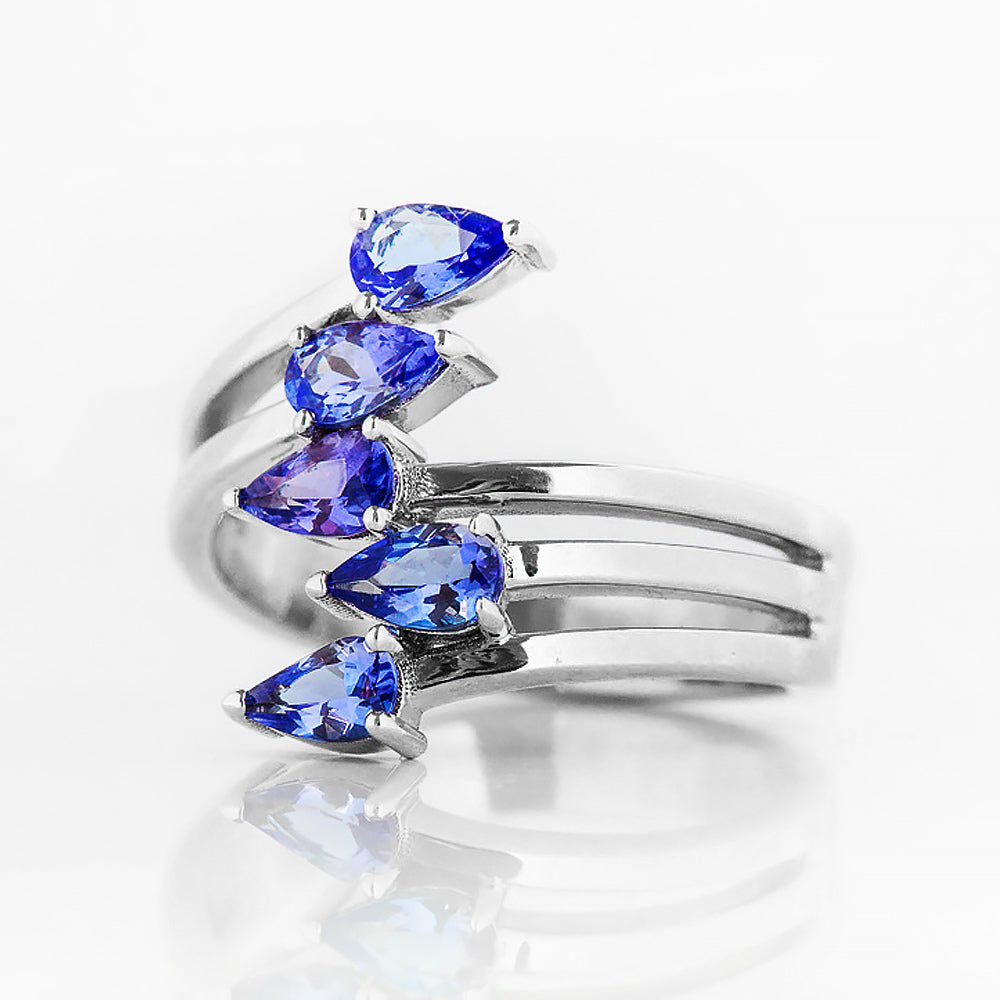 Ciela, a Tanzanite Shooting Star Ring - Victoria's Jewellery