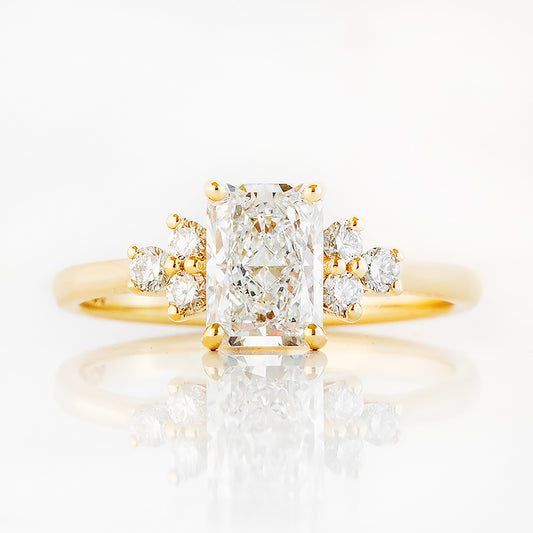 Este, a Radiant cut Lab Diamond Ring - Victoria's Jewellery