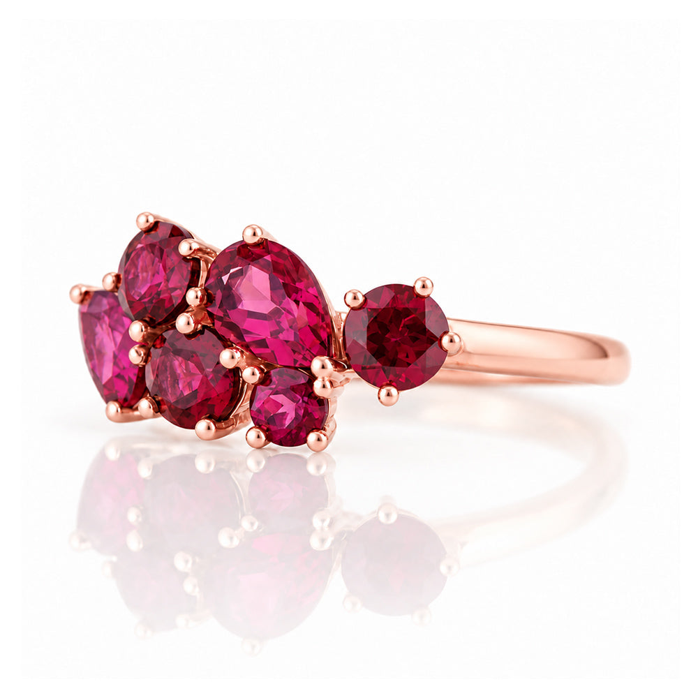 The Ena, a Cluster Ring with Rhodolite Garnet