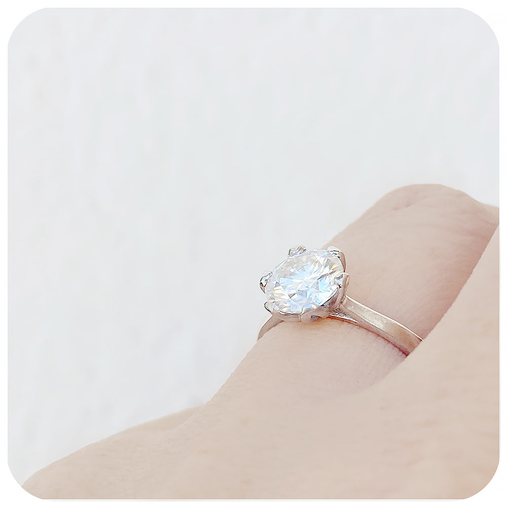 Round brilliant cut Moissanite six claw Engagement Ring - Victoria's Jewellery