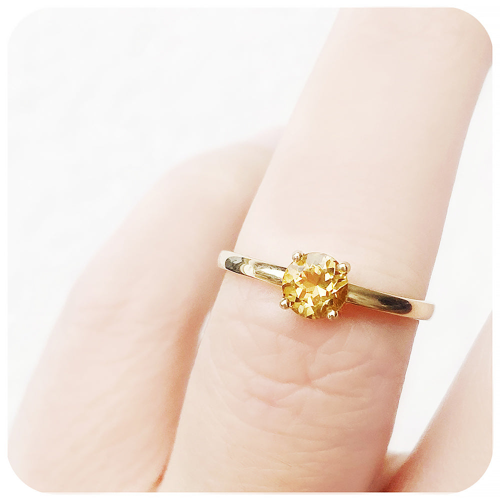 Round Brilliant cut Citrine Solitaire Engagement Ring - Victoria's Jewellery