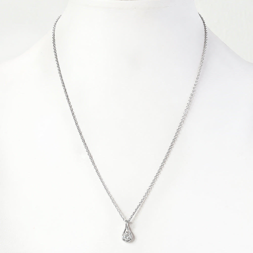 Savannah, a Round cut Lab Diamond Pendant