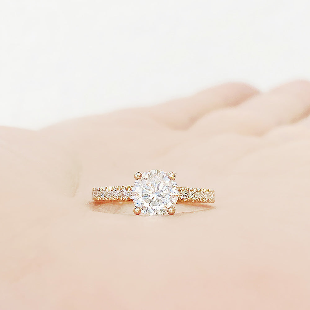 Emma, a Brilliant cut Lab Diamond Engagement Ring - 1ct